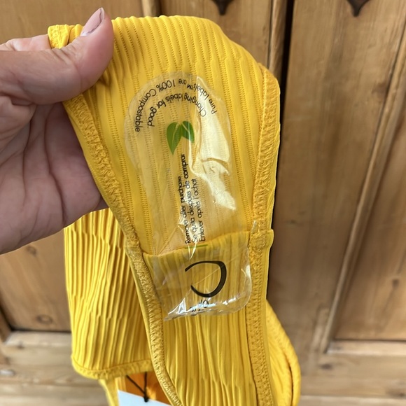 NWT Tropic of C One Piece Bathing Suit - Picture 5 of 5